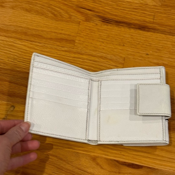 Gucci White leather wallet with Red and blue Stripe - Picture 5 of 12